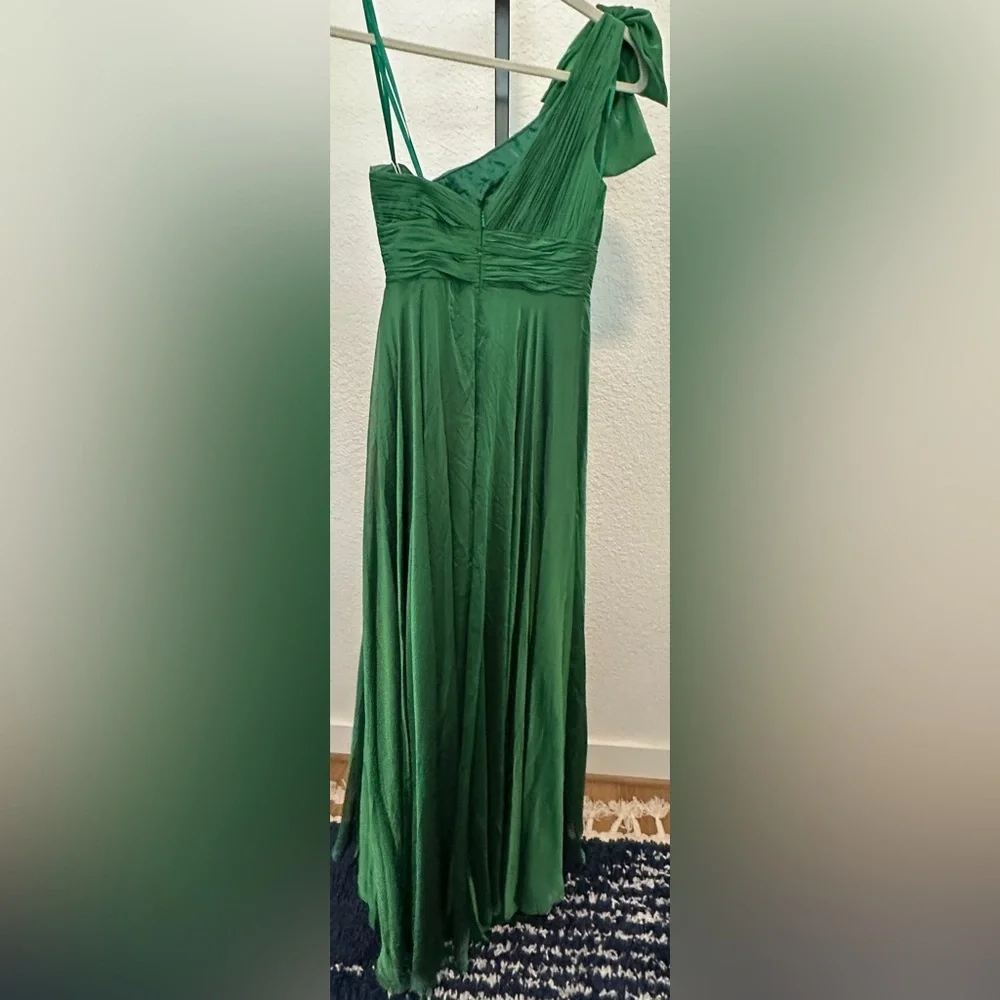 Mac Duggal | Long One-Shoulder - Picture 4 of 5